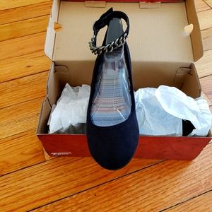 Chain Link Ankle Strap Black Flat Shoe